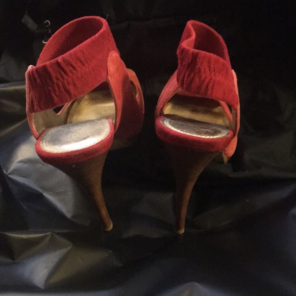 Red open toed slingback heels - Picture 3 of 3